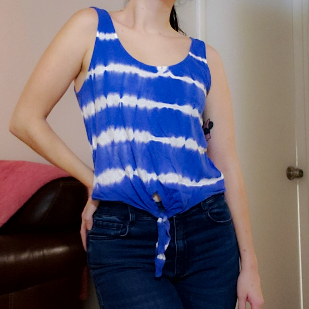 Forever 21 Tie Dye Top Size Medium